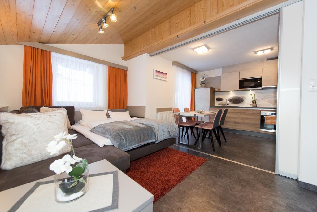 Appartements Schneezauber Lermoos Room photo